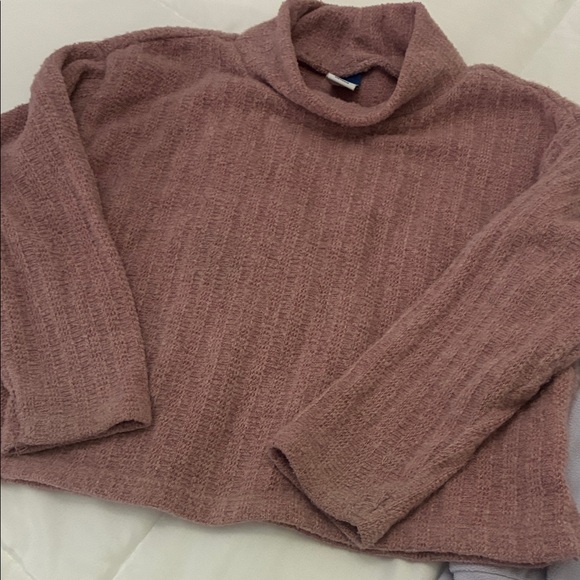 3/4T sweater bundle - Picture 5 of 8